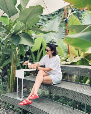 Jenny Zhang Instagram - Nothing Compares to the simple pleasure of the first sip of morning coffee. 🌿🌱🍃

📸 @rajaghifar (Best anda 🫰🏻)