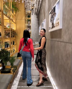 Jenny Zhang Instagram - 🌹