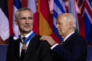 Jens Stoltenberg Instagram - Honoured and humbled to receive the Presidential Medal of Freedom from @potus Biden. 

I see this as a recognition not just for me, but for the millions of men and women who serve our great Alliance, in and out of uniform. 

We are stronger and safer together in NATO.