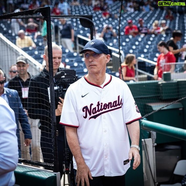 Jens Stoltenberg - 3.1K Likes - A great experience to attend NATO Day at Nationals Park.
I had the honour of throwing the first pitch at the game between the Washington Nationals and the Saint Louis Cardinals.