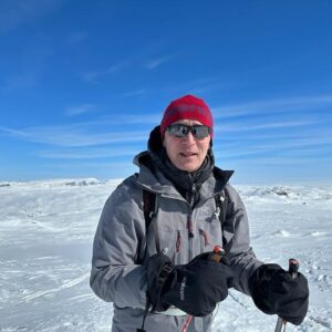 Jens Stoltenberg Instagram - From Finland in Nato to a few quiet days at Finse in Norway. Stunning view crossing the Hardanger Glacier today.
Happy Easter!