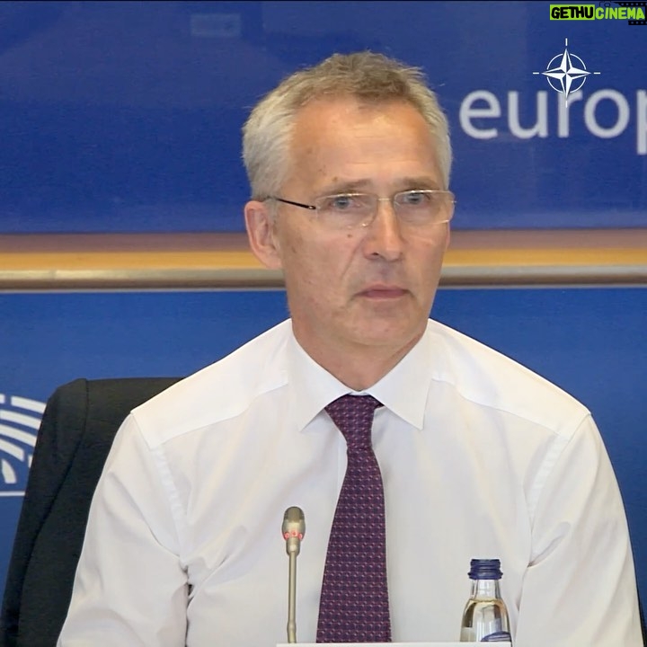 Jens Stoltenberg - 16.7K Likes - ❝The price we pay as the EU, as NATO, is the price we can measure in currency, in money. The price they pay is measured in lives lost every day. So, we should stop complaining and step up and provide support, full stop.❞
🗣 #NATO Secretary General Jens Stoltenberg to MEP's
#StandWithUkraine 🇺🇦