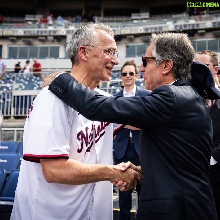 Jens Stoltenberg - 3.1K Likes - A great experience to attend NATO Day at Nationals Park.
I had the honour of throwing the first pitch at the game between the Washington Nationals and the Saint Louis Cardinals.