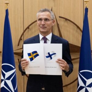 Jens Stoltenberg Instagram - Honoured to receive the applications for Finland's & Sweden's membership in NATO. This is a good day at a critical time for our security. Your applications are an historic step.
