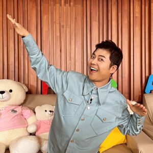 Jeon Hyun-moo Instagram - 바프 놓치지 않을거야♡

오늘밤 나혼자산다!

#나혼자산다 #전현무 #팜유대장 #팜프