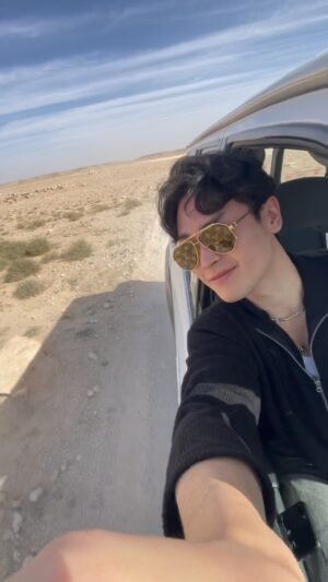Jeon Tae-yang Instagram - ENJOY YOUR LIFE 🫶🏼🥰#fyp#foryou#travel#saudi#riyadh#explore#motivation#trip#visitsaudi