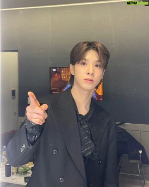Jeong Dong-won Instagram - KBS 전국노래자랑 연말결선 ❤️