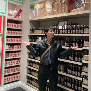 Jeong Jin-woon Instagram - 여..여기..뭐 하려고 오는 거에요..? 맥주마시러!?🤪
