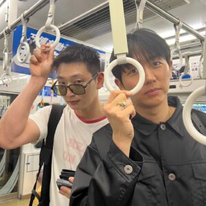 Jeong Jin-woon Instagram - 즐거웠어요 🧡 IAM🫡

이젠 혼자 남아서 오사카를 즐겨보겠다🤘
#2AM #오사카 #osaka