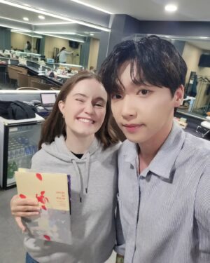 Jeong Se-woon Instagram - This can't be real!!!@!@#%%%&%#

음악으로 많은 위로를 받았던, 받고 있는, 받을! 뮤지션 시그리드의 공연.

같은 날 공연하고 또 공연 구경하고.. 진짜 너무 행복하다!!!! 

It was really really really glad to meet you guys in Korea
I'm a really really really big fan of your music! I’m always supporting you!

Sigrid, Kasper, Liva, Sondre, Peder 
You are the besttttt!

더 막 적고 싶지만 여기서 멈출게요