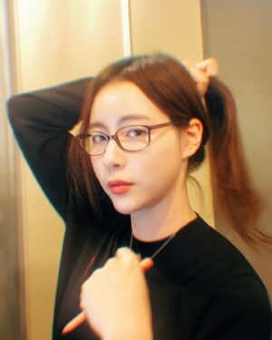 Jeong Seo-ha Instagram - 건강은 소중해 🤍 
아푸지 말아요 우리🌟 

 새로 시작한 필테는 너무 재밌고,
맛있는건  언제나 계속 먹고싶고….😝

#today ❣️
#memory 
#diary