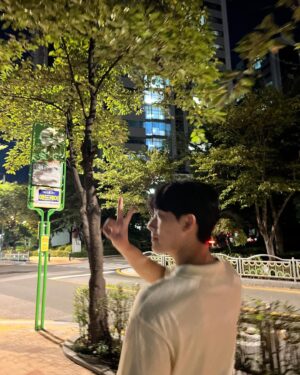 Jeong Taek-hyeon Instagram - 이제 추워