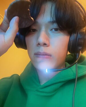 Jeong Taek-hyeon Instagram - 다이제 그만 먹는 다 이제 🙃