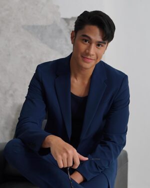 Jeremiah Lisbo Instagram - I’m Good 

#umhmediaday 
Grooming @aronguevara_ 
Hair @mycke.arcano 
Stylist @mrdavidmilan