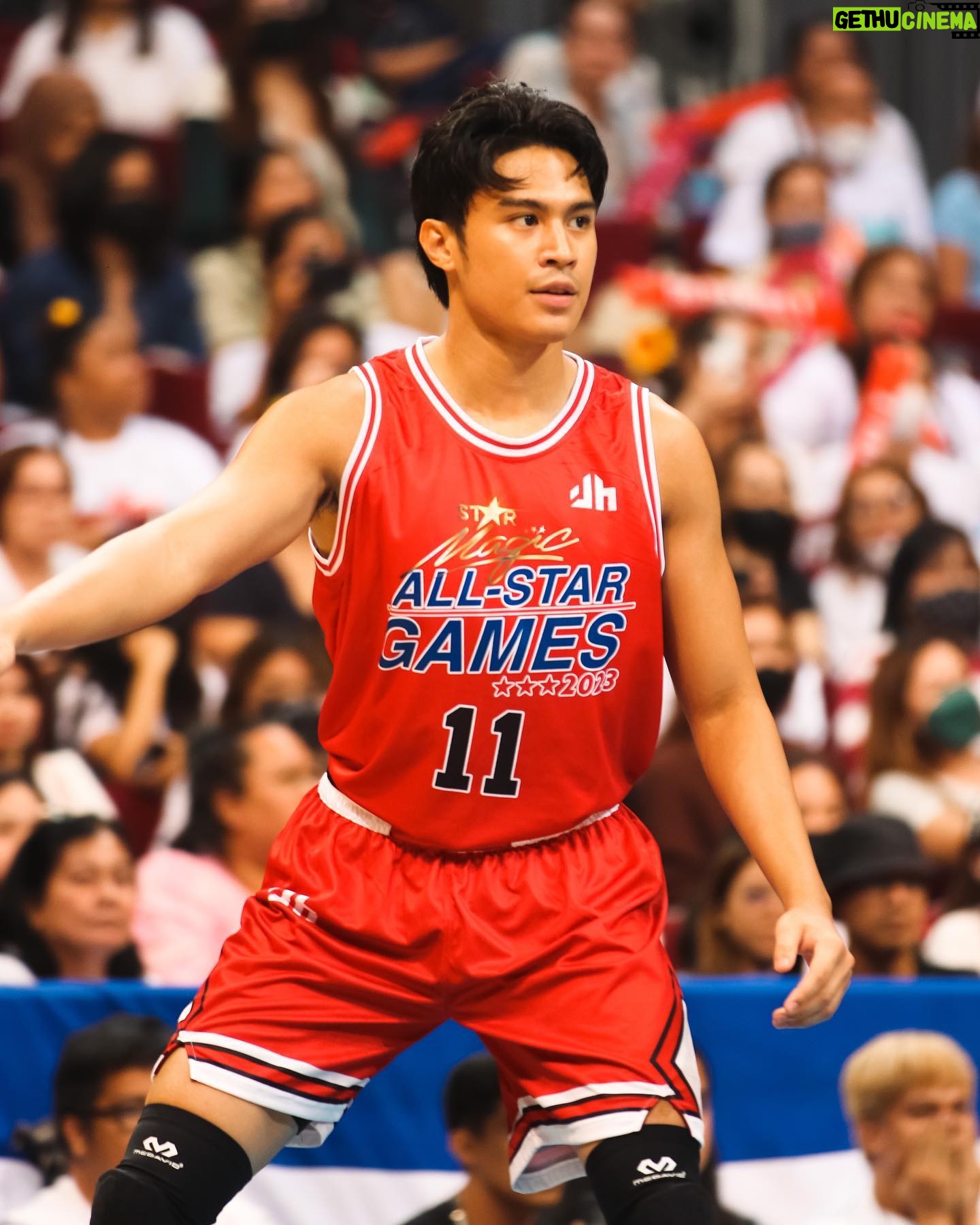 Jeremiah Lisbo - 54.4K Likes - Grateful to be part of star magic dream team. Thank you for all the fans for supporting the event! ❤️🙏🏻
#allforhim #starmagicallstargames2023 #basketball
📷 @trey.photo