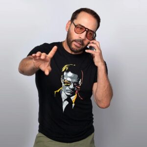 Jeremy Piven Instagram - Limited  edition merch dropping for the first time ! Tees , hats and hoodies.
Also a little something for your wall.
Jeremypiven.store