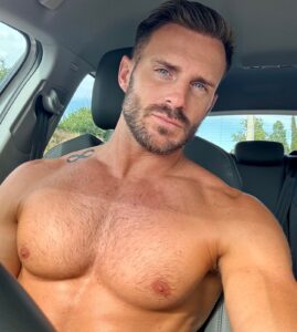 Jérémy Samat Most Liked Photos and Posts