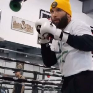 Jeremy Stephens Instagram - Fight week @bareknucklefc Dec 2 THIS SATURDAY @maverik_center KILL Or Be KILLED @tryverge @aztecasdboxingclub @fightrope @forevercertified19xx @coachmelendrez 🎥cred: @orlando_jimenez_oj