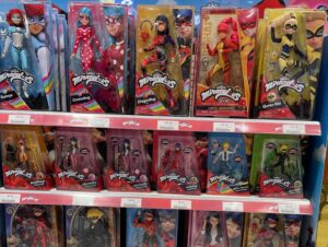 Jeremy Zag Instagram - Ready for Holidays! Toys R us middle east! #zagheroez #miraculousladybug