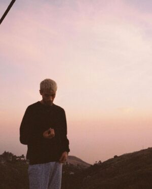 Jeremy Zucker Instagram - four years of our comfort album, “love is not dying” 🧡