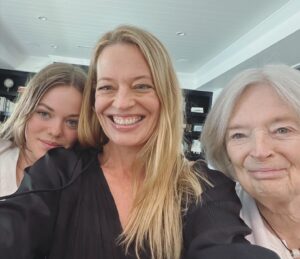 Jeri Ryan Instagram - Beautiful family day yesterday having our belated Mother’s Day celebration. 💗 Great having my boy here for a couple days and all being together! #happymothersdayagain