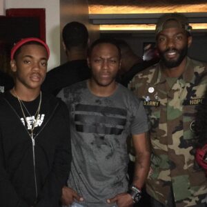 Jermel Howard Instagram - Good vibes only💪🏾💪🏾🖖🏾🎬🙏🏽
@michaelraineyjr @tobiastruvillion @therealjermelhoward @jimmysnyc @power_starz