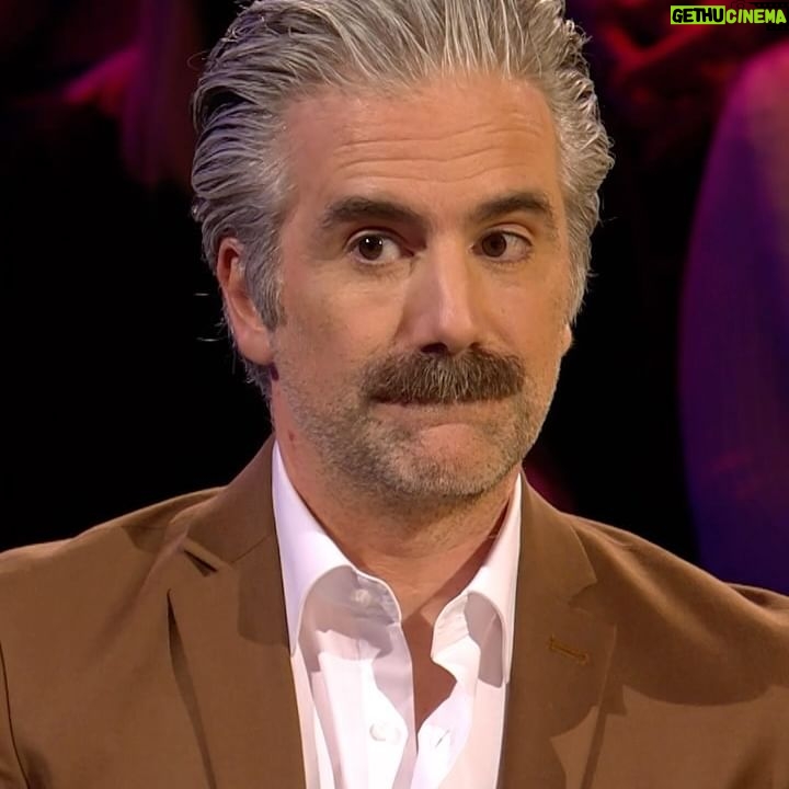 Jeroom Snelders - 7.5K Likes - Nu nog in de jury, binnenkort te vinden op de zeilboot van kapitein Piet! 🤩 #dsmtw vanavond in de app van GoPlay en op Play4