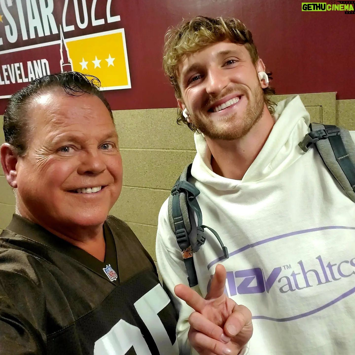 Jerry Lawler - 4.4K Likes - Pics from RAW