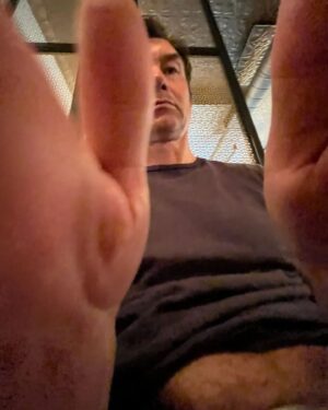 Jerry O'Connell Instagram - Did it!  Took the worst-accidental-selfie!  I am the champ!