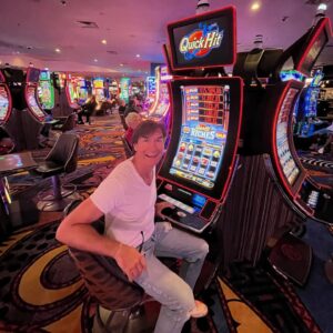 Jerry O'Connell Instagram - LET'S GOOOOO love my @quickhitslots