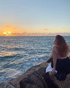 Jeslyn Gorman Instagram - 🧜🏼‍♀️
Had such incredible day at the beach, with some pretty awesome people... sat on some rocks all the way across the world and enjoyed a gorgeous sunset over the Indian Ocean... what is life?! 💕 #grateful #perth #cottesloebeach