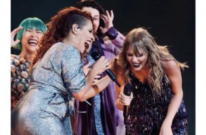 Jeslyn Gorman Instagram - Feeling ALL the emotions right now. I’m forever changed. This whole year has been full of adventures, growth, mountains and valleys, sunshine and rain... with some of the most incredible people I’ve ever met.
I may have cried the majority of last night’s performance. 😭 Knowing that it was the last time we’d do our rep huddle chant, last time we’d step foot on that giant stage, last time we’d perform this exact show, last time I’d share specific moments with people on and off stage... really had me taking every step with purpose, living in each moment, imprinting every shared smile to my memory, and thanking God for this dream of a tour. 
This new family I have... WOW. 🙏🏼 Band, dancers, management, and the whole crew... I love you with all my heart. And to T ~ Thank you infinity times. For allowing me to sing my heart out behind ya, for your genuine and caring heart, for our little dance parties, and most importantly just being your truest loving self. You’re an inspiration to so many, including myself. I’ll never forget this year... ❣️
.
#lastshow #reputationstadiumtour #thatsawrap #ImNotCryingYOUREcrying