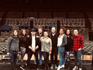 Jeslyn Gorman Instagram - Performing at the iconic @hollywoodbowl tonight!! Wow. Yet another “first”. 🙌🏼 I moved to LA 9 years ago, and I remember the day I sat for the first time in the audience of this beautiful amphitheater and dreamt of performing on it. Well, today that dream comes true, and I get to do it with these beautiful people... and on my brother’s birthday. 🥰 Thank you God, for it all. 🙏🏼 Let’s goooooo!! 💃🏻 LA, are you ready?!