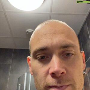 Jesper Rönndahl Instagram - DET ÄR IDAG (eller imorgon) som det är jag på Malmö Live! Påminn den du gav i julklapp för typ två år sen! Även om du gav det till dig själv.