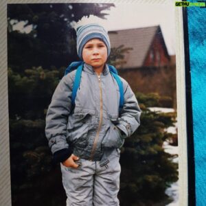 Jesper Rönndahl Instagram - Stylisterna bakom Jesper Rönndahl säger gott nytt år!
Edit: Idag förstår inte jag heller riktigt skämtet med sista bilden men jag har nåt minne av att det fnissades gott igår och det var ju ändå en annan tid då