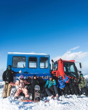 Jesper Tjäder Instagram - Insane trip! Thanks @redbullgeo, @powderproject.ch & everyone involved 🙏
📸: @judithbergstrom