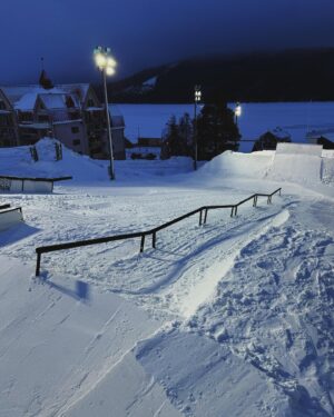 Jesper Tjäder Instagram - UNRAILISTIC ON TOUR
First stop in @skistar_are tomorrow!

📍 Nationalarenan, Åre
Registration opens 15:00 (100 spots)
Practice starts 17:00
Contest starts 18:00

Everyone is welcome!

Also, see you in Bräcke at 11:00 in the @sweetprotection tent!

@skistar_official @are.snowpark.crew @skistarsnowparks @redbullsweden