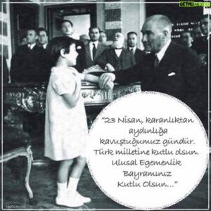 Jess Molho Instagram - 23 Nisan Ulusal Egemenlik ve Çocuk Bayramı’mız 100.yılında da kutlu olsun🇹🇷🇹🇷🇹🇷 Nice yıllara 😄😄😄 #23nisanulusalegemenlikveçocukbayramı #23nisan100yaşında