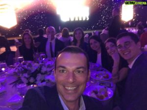Jess Molho Instagram - Sesi olduğum @fastpayapp bu akşam @mma_turkey Ödül Töreni’nde 6 ödül alıyor✌️🥇 @denizbank @wearefcbram @seslendirmeevi 👍😉