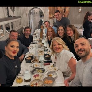 Jess Molho Instagram - 100 bölüm…teşekkürler @gelkonusalimtv @tv8 @demetakalin ve İZLEYİCİLERİMİZ