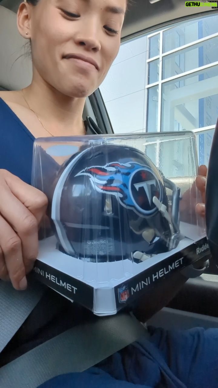Jessalyn Wanlim - 297 Likes - I know everything about football! Thanks @titans for helping raise money for my son's school🤍
#nfl #footballwives #schoolfundraiser #titanup #jefferysimmons
