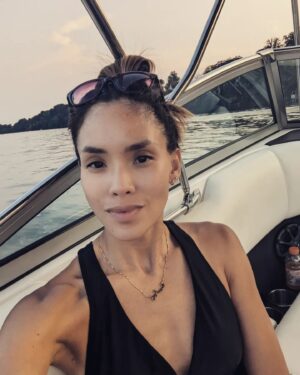 Jessalyn Wanlim Instagram - Took some good friends to compel me to go on a boat! At least I didn't 🤮 😜. Grateful the fam had a good time🚤