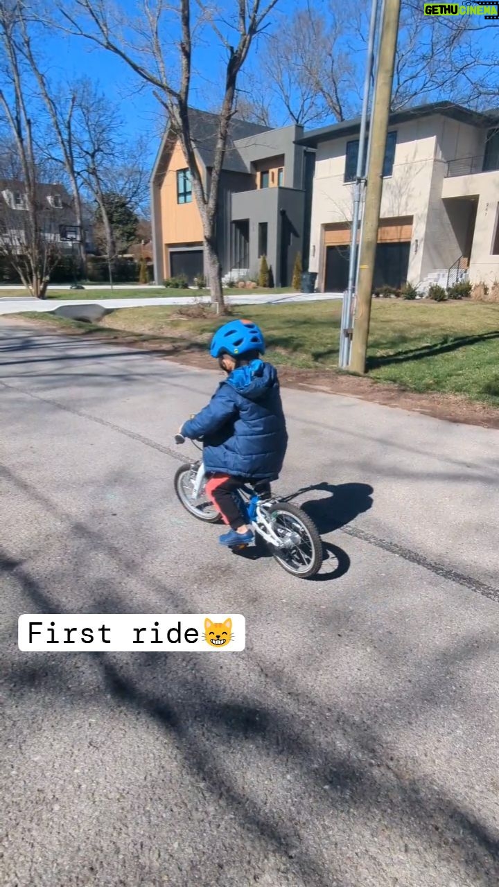 Jessalyn Wanlim - 3 Likes - @woombikesusa for the win! From balance to pedals 💙 #woombikes