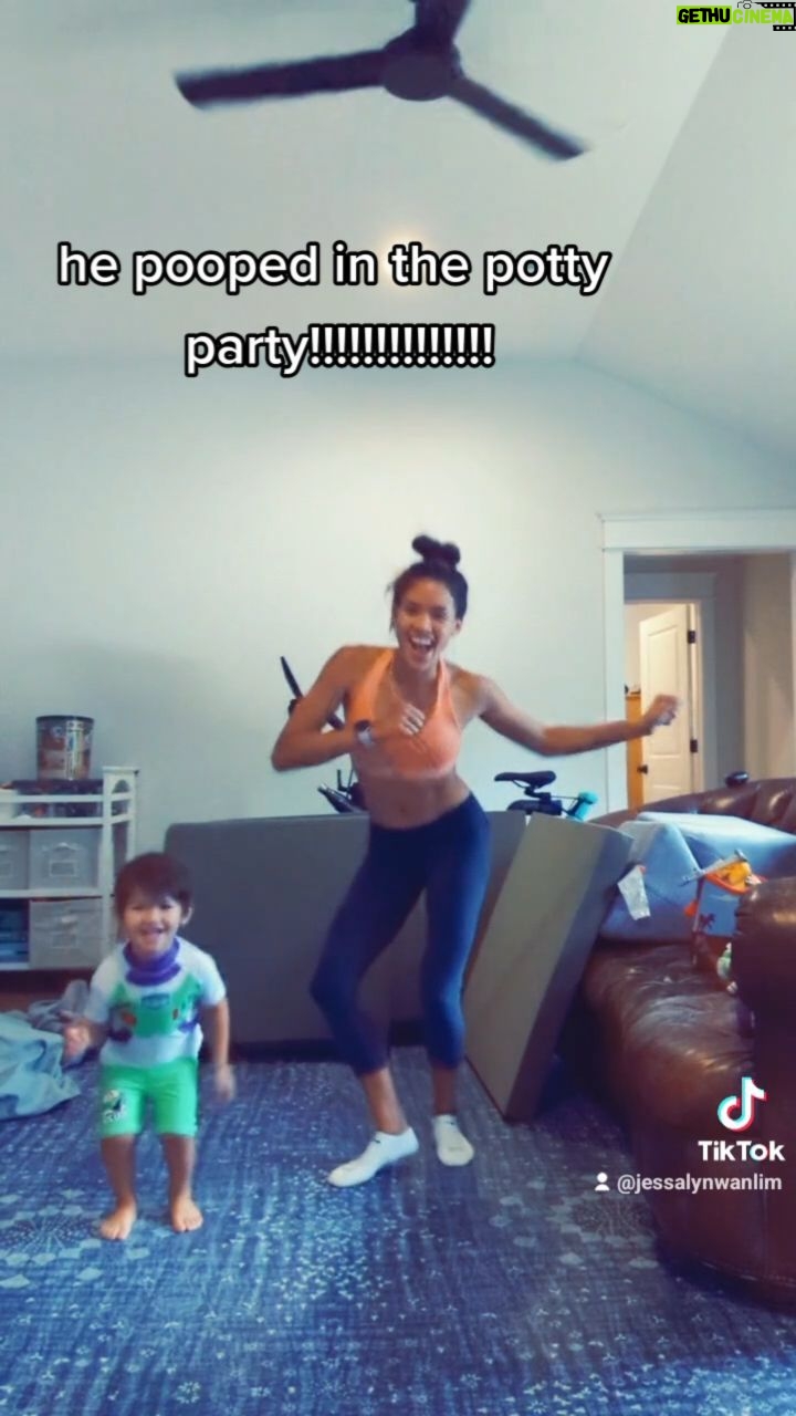 Jessalyn Wanlim - 1.2K Likes - omg he did it! #pottyparty #pottytraining ning #toilettraining #toddler #poop #pottytime