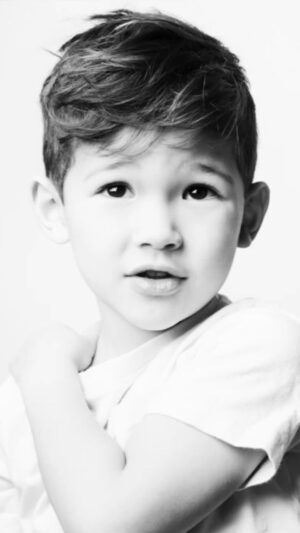 Jessalyn Wanlim Instagram - @littleicons.ca photoshoot was bomb dot com 😍
Thank you @nvkwong for the best gift anyone could've asked for. Also thank you to my son for being open to (and loving) getting his picture taken. We are taking meetings if anyone wants to book him 😜