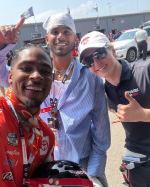 Jesse Bray Instagram - RACE DAY 🏁🏁🏁
TUNE IN @ 3:00pm EST on @peacock 

@Peacock  @Peacock TV 
@LoveIslandUSA
#LoveIslandUSA
 
@INDYCAR 
#INDYCAR