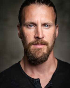 Jesse La Flair Instagram - I am beyond proud to announce that I have signed with industry titan and icon @susan__walters and I am now represented by @stwtalent with offices in NYC, Atlanta GA, and Wilmington NC 🙌🏻 

Recent headshot session with @ronfallicaphotography was amazing. What’s your favorite slide?