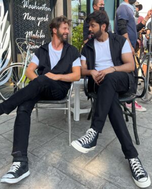 Jesse La Flair Instagram - Being a #stuntdouble is the highest honor as a #stuntperformer. You and the actor you are working with become partners. You become an extension of the charecter, learning to mirror the nuances of the actor and paying attention to all elements of continuity of each scene you are working on.  Their safety is a part of your job. 

Slide 1: #XMen @kodismitmcphee 
Slide 2: #TheRookieABC #petedavidson 
Slide 3: #WishAponAUnicorn #KevinJOconnor
Slide 4: #alwayssunnyinphiladelphia #davidhornsby 
Slide 5: National Dominos commercial #joekeery 
Slide 6: #yogahosers #austinbutler 
Slide 7: #curbyourenthusiasm #larrydavid 
Slide 8: #bigsky #danielditomasso 
Slide 9: #mntdew #FahadMustafa
Slide 10: #alphamovie #kodismitmcphee