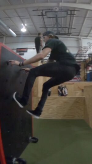 Jesse La Flair Instagram - Finger strength is underrated #parkour