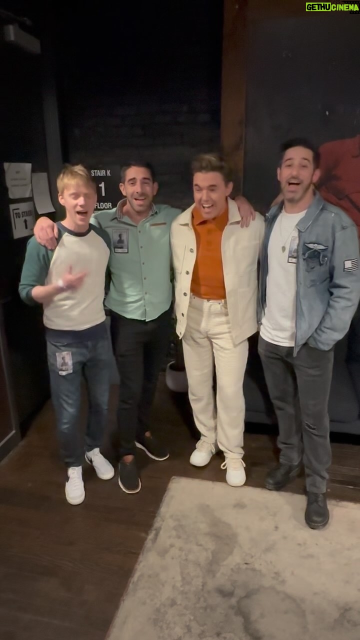 Jesse McCartney - 31.1K Likes - Dream Street in the house 🤩 thanks to the guys for stopping by my NY show! We couldn’t help ourselves and did a little thing for you.